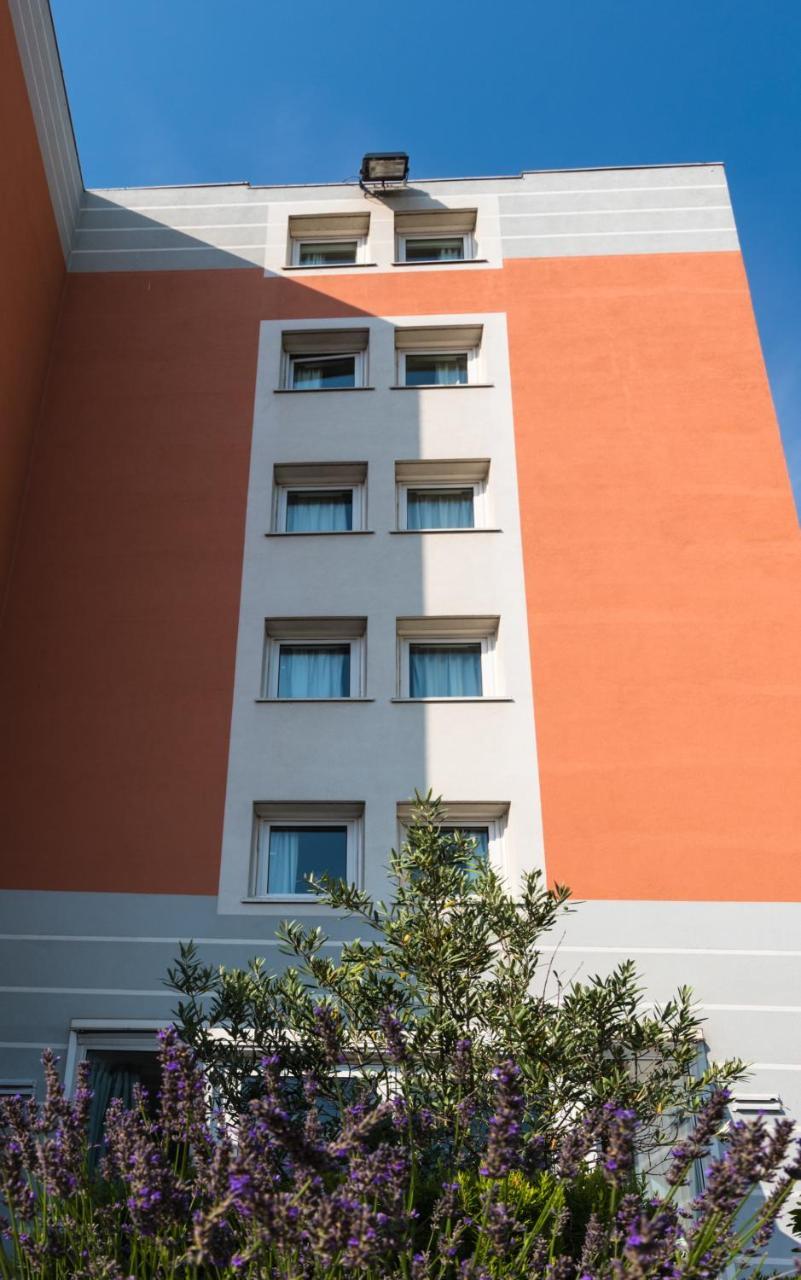 Ibis Lyon Sud Chasse Sur Rhone Hotel Bagian luar foto
